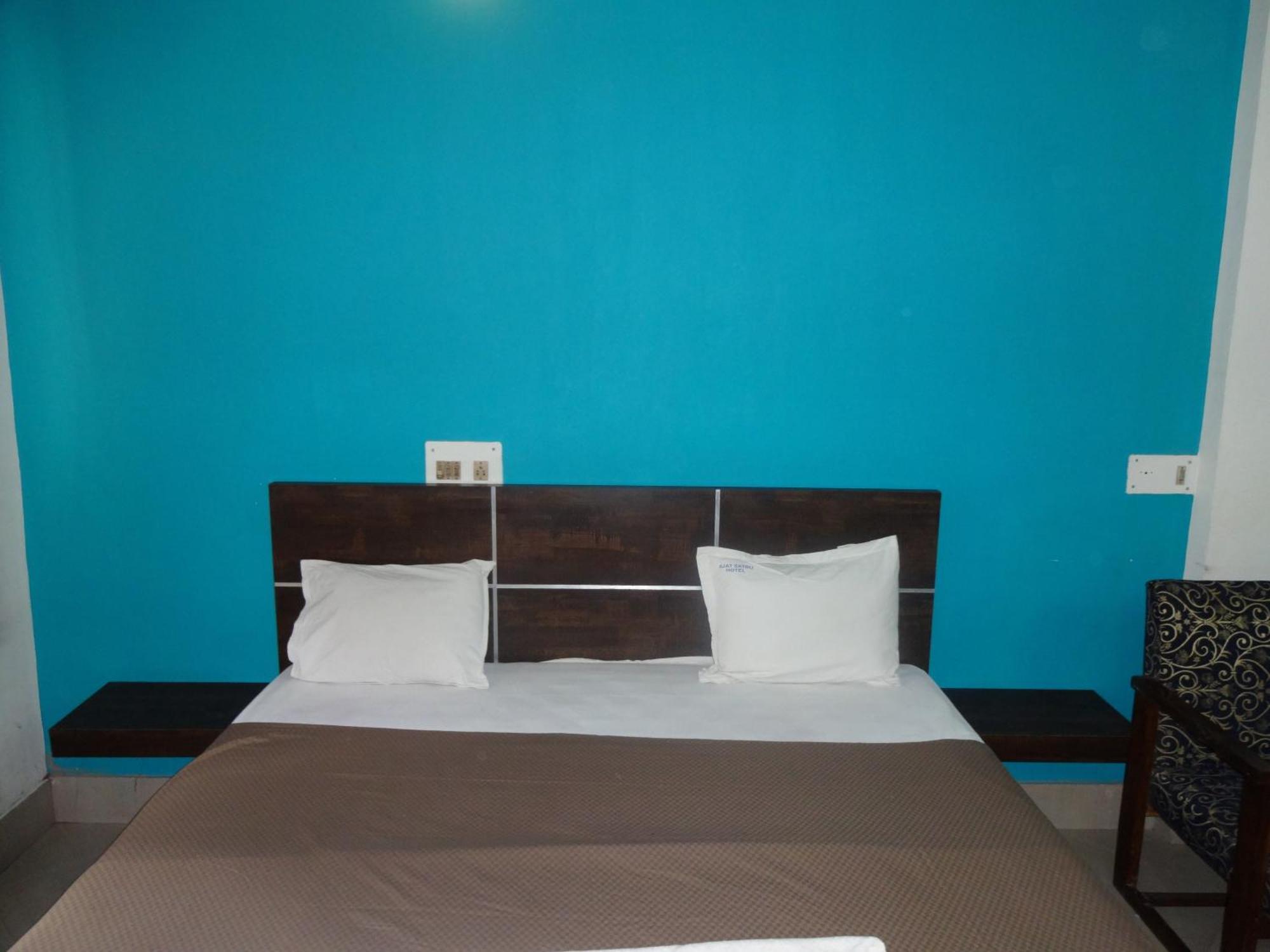 Ajatsatru Hotel คยา ภายนอก รูปภาพ
