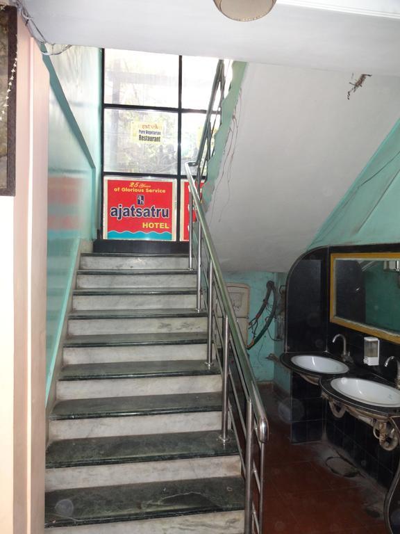 Ajatsatru Hotel คยา ภายนอก รูปภาพ